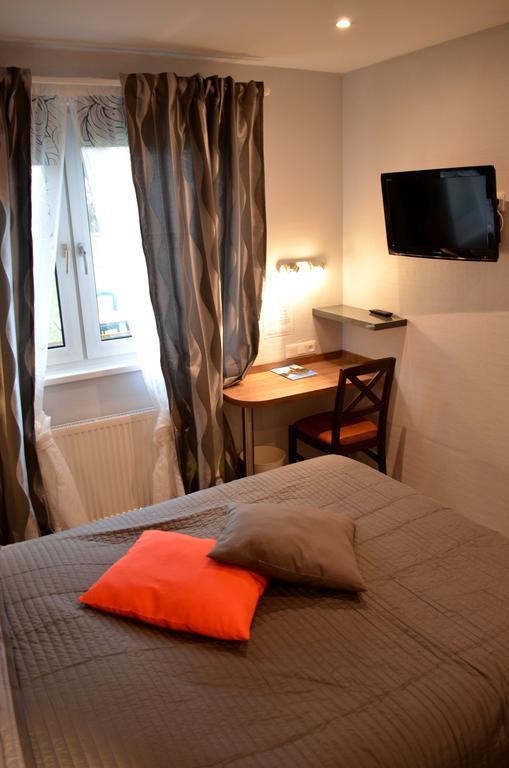 Hotel Restaurant La Couronne Roppenheim Room photo