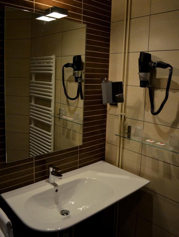 Hotel Restaurant La Couronne Roppenheim Room photo