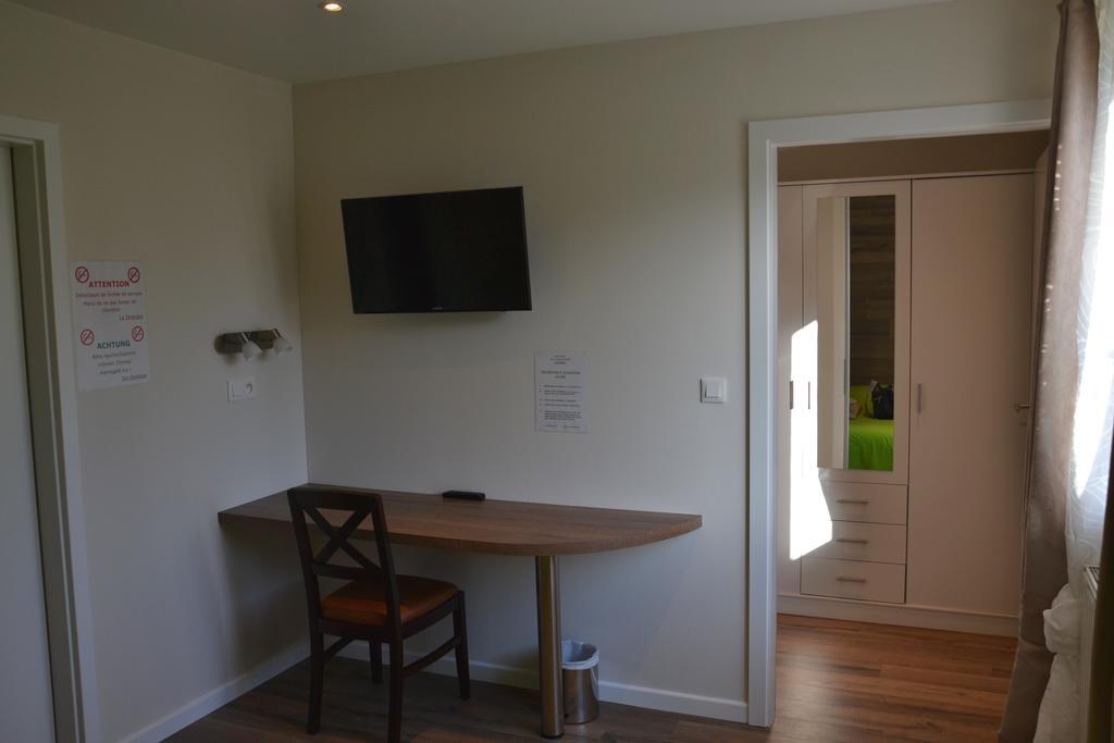 Hotel Restaurant La Couronne Roppenheim Room photo